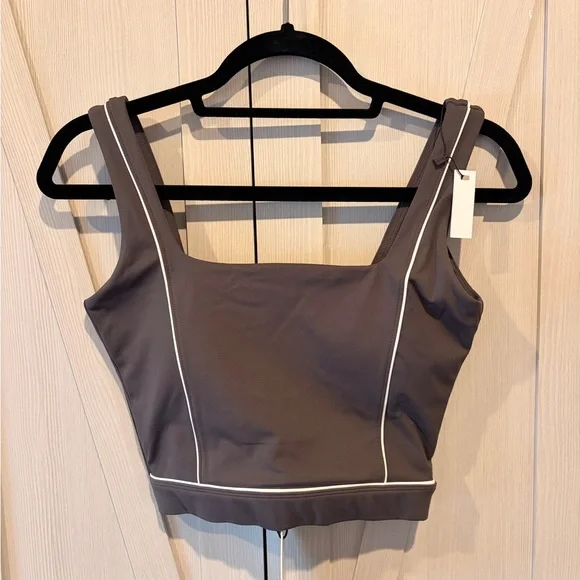 ✨NWT✨ Danny tank top - Picture 2 of 4